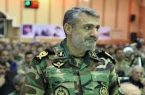 بازدید  فرماندهی ارشد آجا در غرب از منزل جانباز ۷۰ درصد