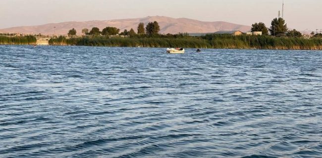 فریاد بی صدای سراب نیلوفر فریاد بی صدای سراب نیلوفر